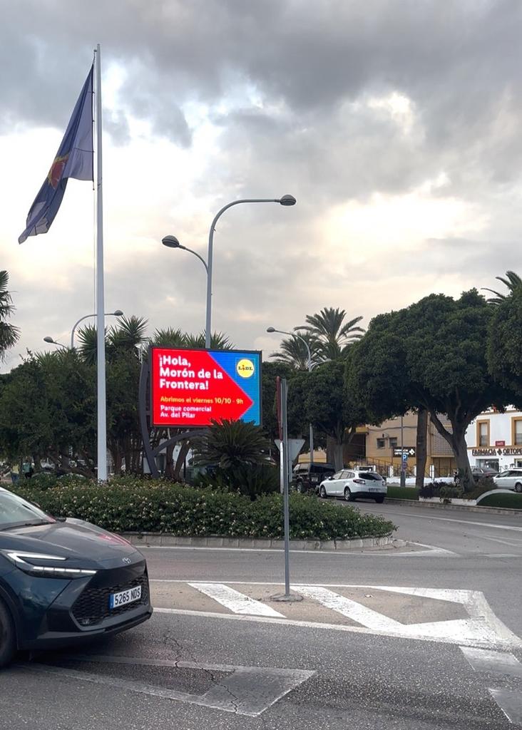 Pantalla LED en Rotonda Alameda de Morón